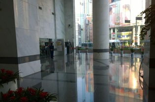 上海實(shí)業(yè)大廈寫字樓 徐家匯核心區(qū)高區(qū)朝南方正戶型，租金6.8元/平米/天